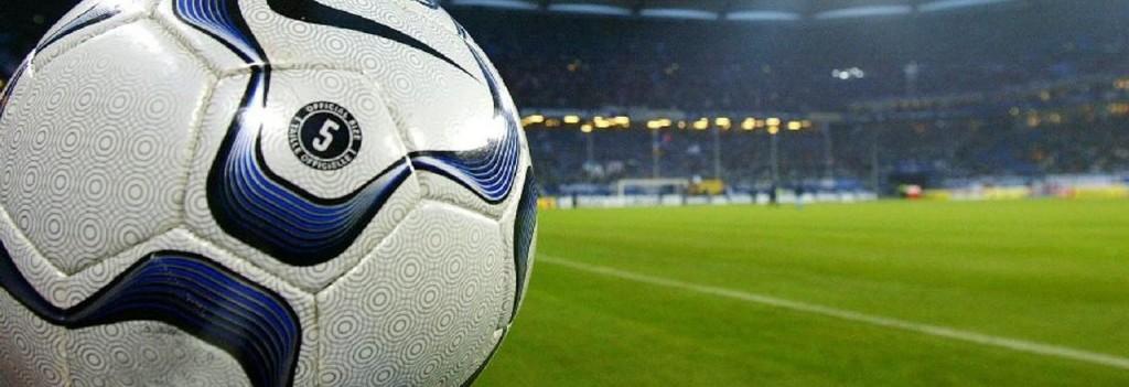 Minh họa chiến thuật pressing tầm cao và tấn công cánh hiệu quả của Bayern Munich dưới thời Jupp Heynckes với Robben và Ribery.