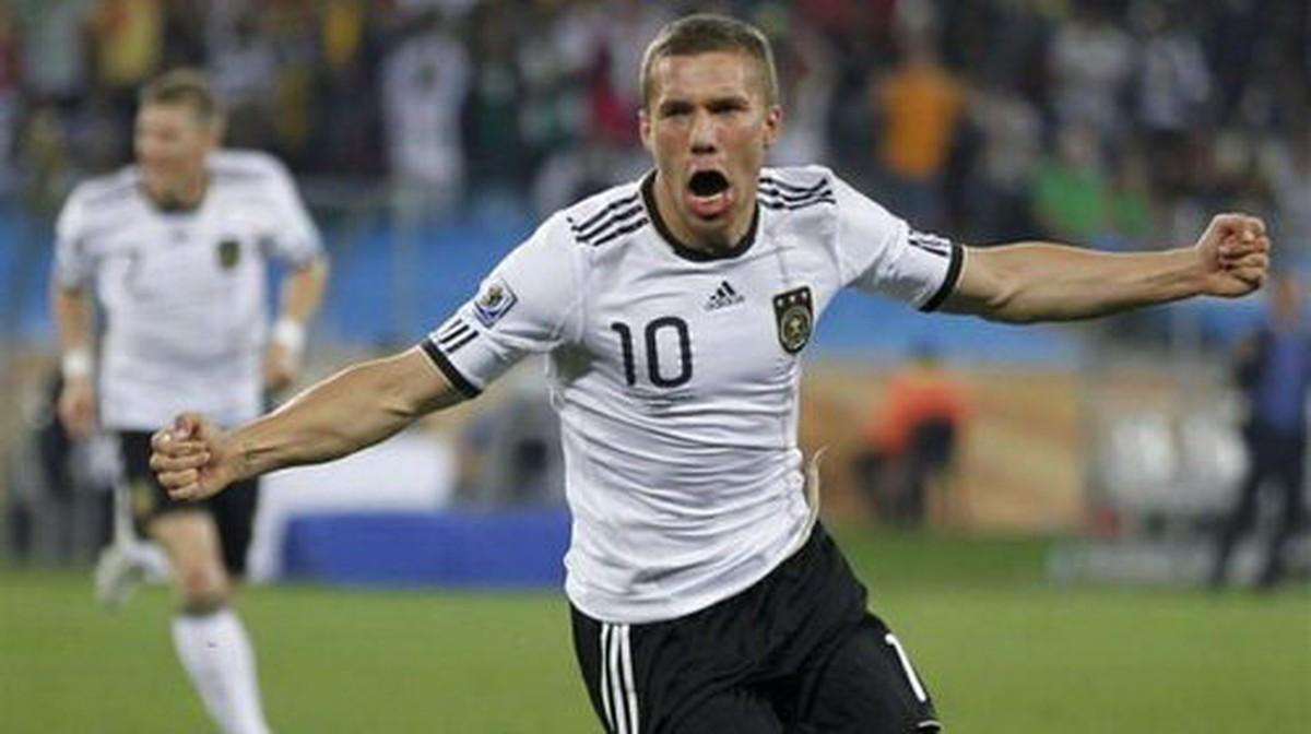 Trung vệ Per Mertesacker biểu tượng thầm lặng của thành công dù ít được tung hô như các cầu thủ Đức khác trong thế hệ vàng