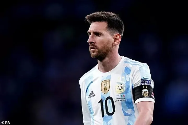 Lionel Messi và đồng đội ăn mừng chức vô địch Finalissima 2022 sau khi đánh bại Italia 3-0 tại sân Wembley.