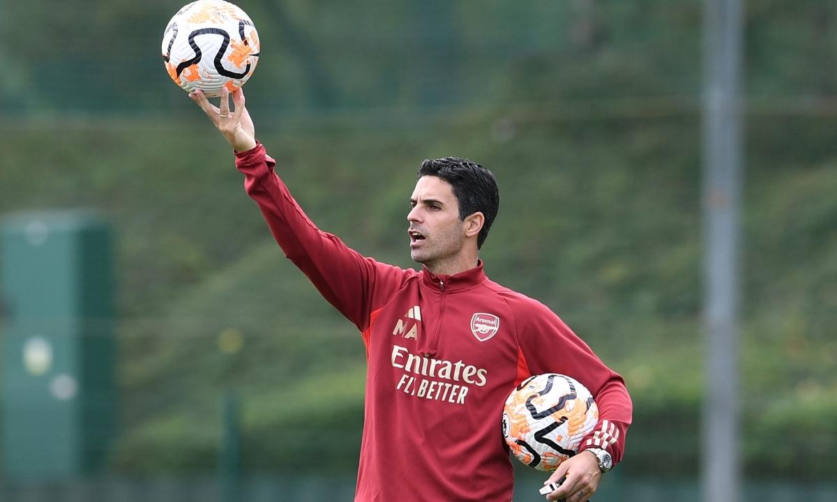 Khó khăn chuyển nhượng 2021 bủa vây các CLB Premier League