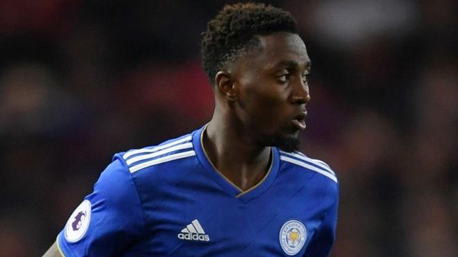 Tình huống tranh cãi dẫn đến quả penalty cho Chelsea trong trận tái đấu then chốt với Leicester City ở Premier League 2021