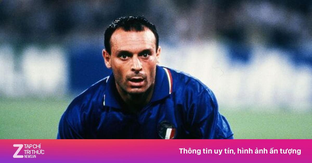 Huyền thoại Salvatore Schillaci trong màu áo Jubilo Iwata những năm 90 tại giải J League Nhật Bản