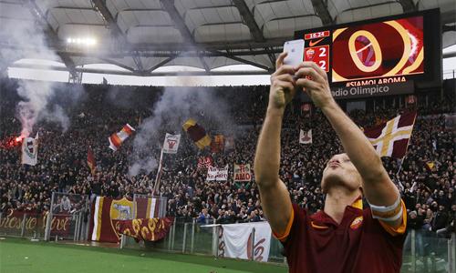 Khoảnh khắc xúc động Francesco Totti chia tay AS Roma, khép lại sự nghiệp huyền thoại và ảnh hưởng lớn lao
