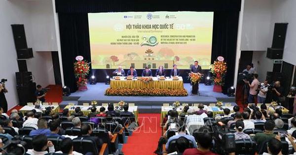 Cơ sở vật chất tiên tiến với nhiều sân tập và tòa nhà chức năng tại một trung tâm đào tạo trẻ bóng đá hàng đầu Italia, thể hiện sự đầu tư cho tương lai