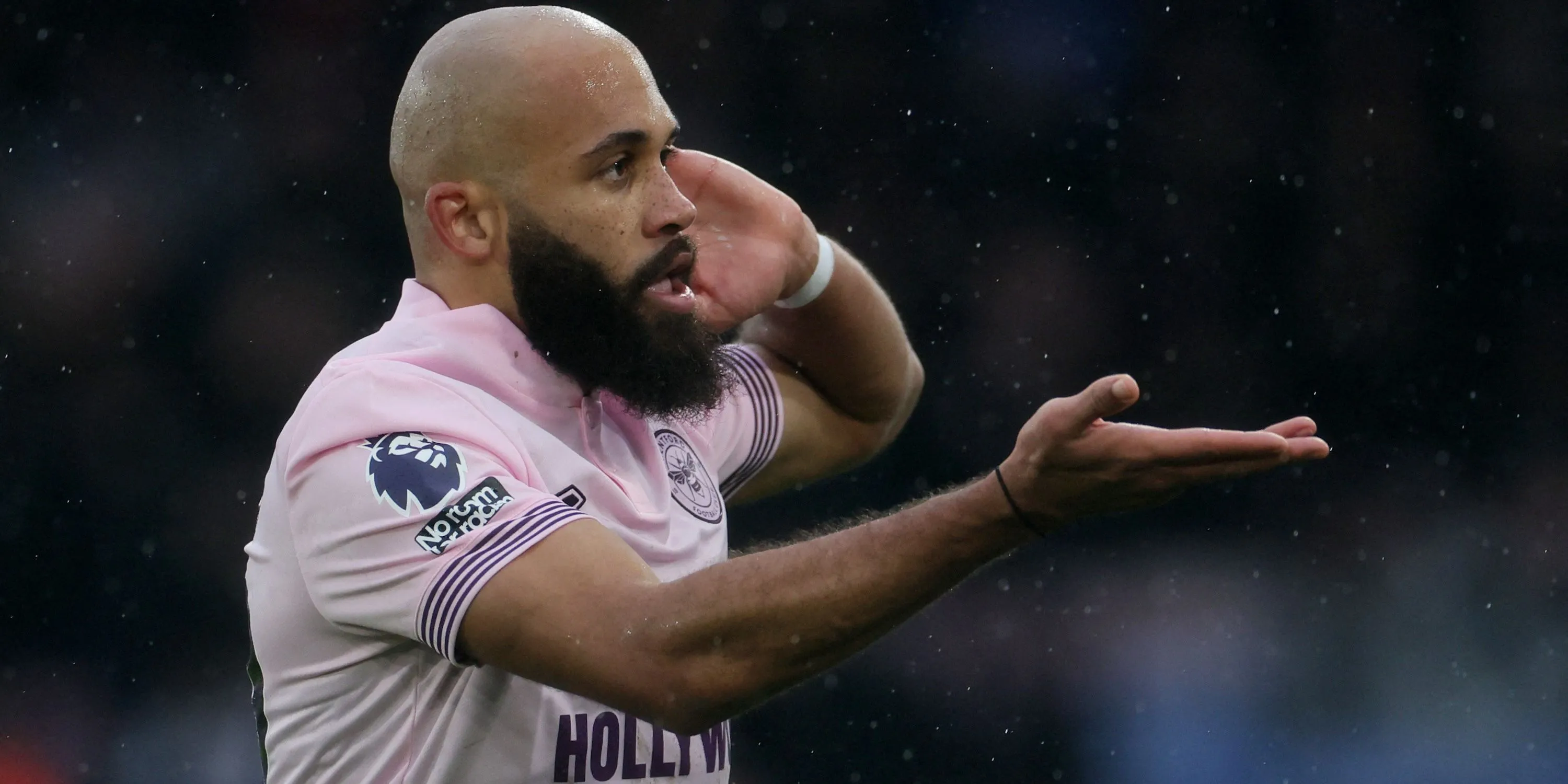 Bryan Mbeumo ăn mừng bàn thắng cho Brentford tại Premier League