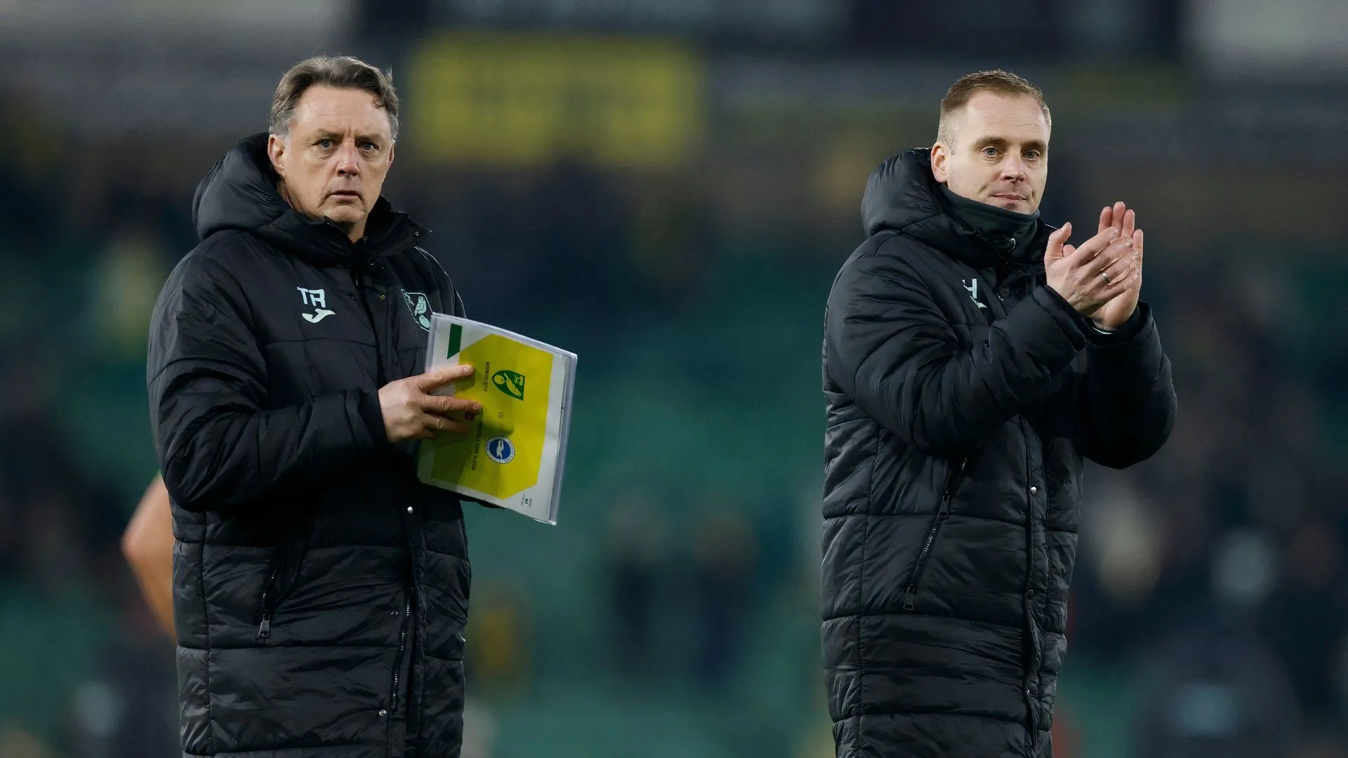 Cựu HLV Norwich City Johannes Hoff Thorup tri ân người hâm mộ