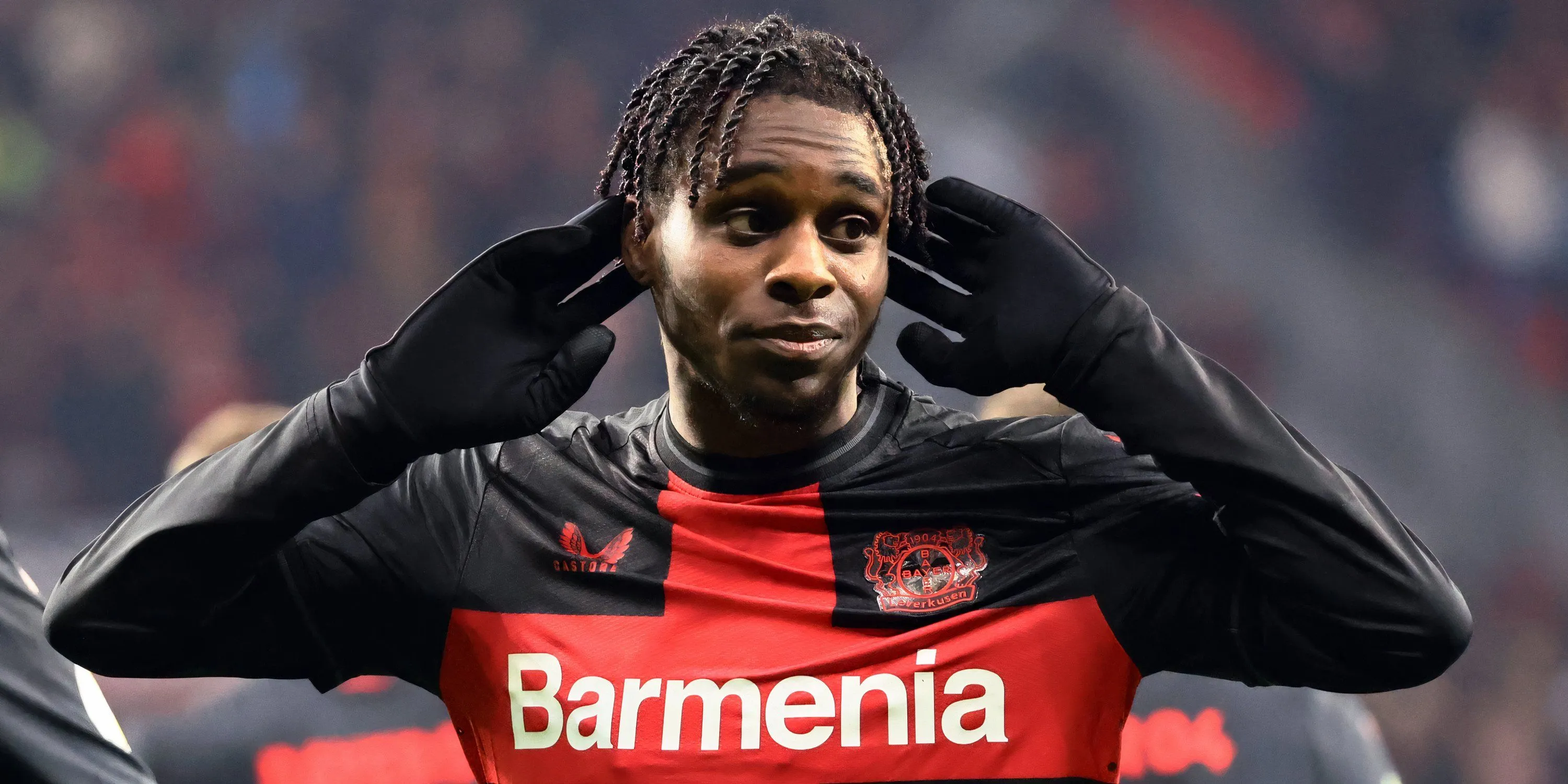 Jeremie Frimpong trong màu áo Bayer Leverkusen mục tiêu chuyển nhượng của Liverpool