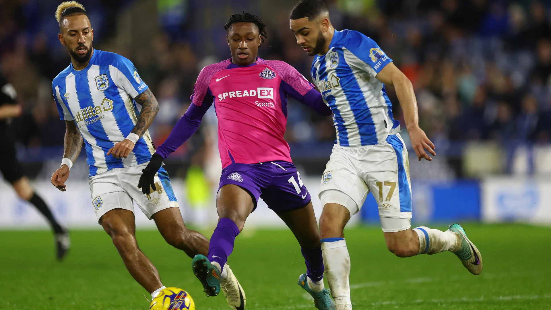 Romaine Mundle, cầu thủ chạy cánh của Sunderland, đang bỏ ngỏ khả năng ra sân ở chung kết play-off Championship do chấn thương gân kheo