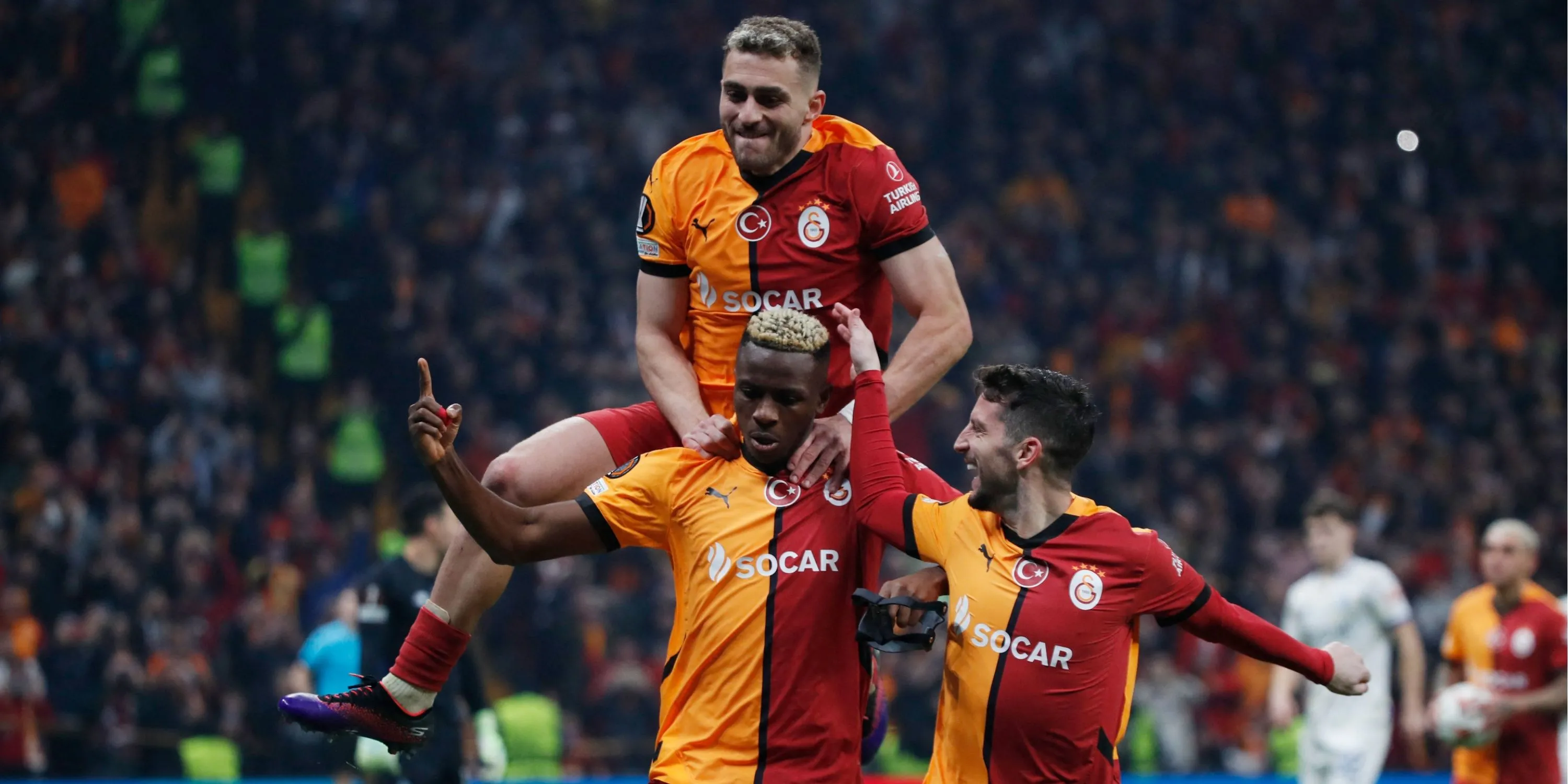 Tiền đạo Baris Alper Yilmaz của Galatasaray