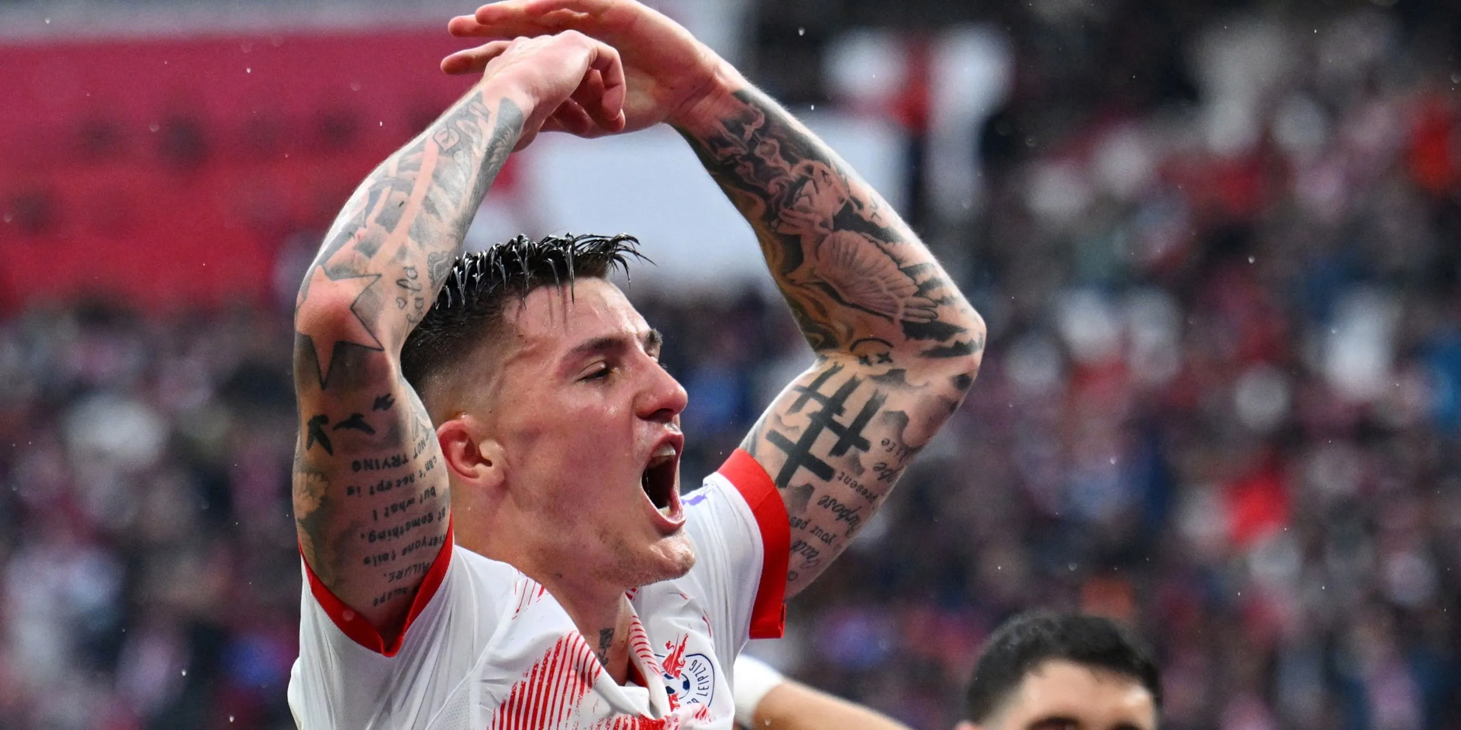 Benjamin Sesko, tiền đạo của RB Leipzig, cũng nằm trong tầm ngắm của Arsenal