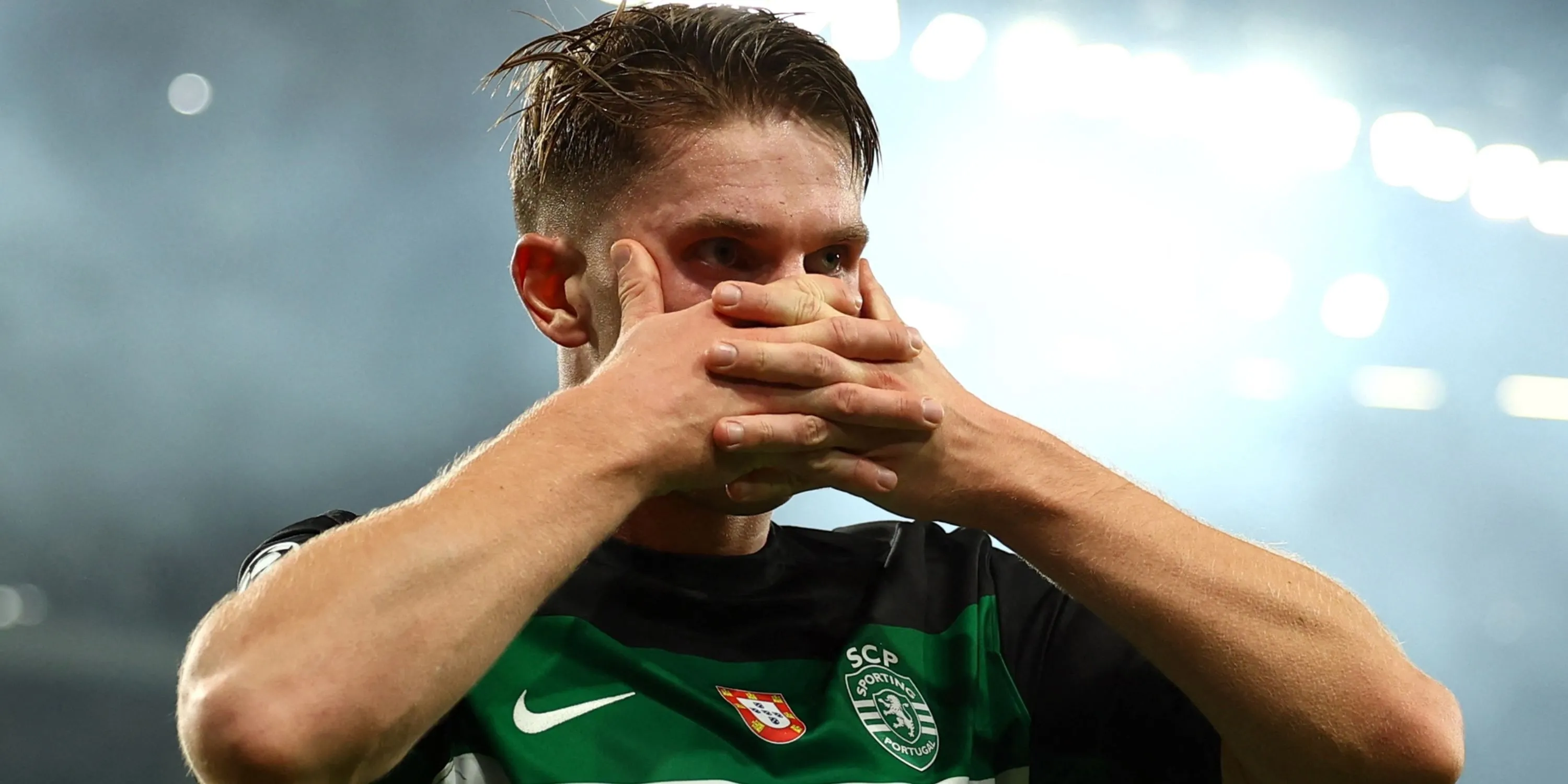 Viktor Gyokeres ăn mừng sau khi ghi bàn cho Sporting Lisbon