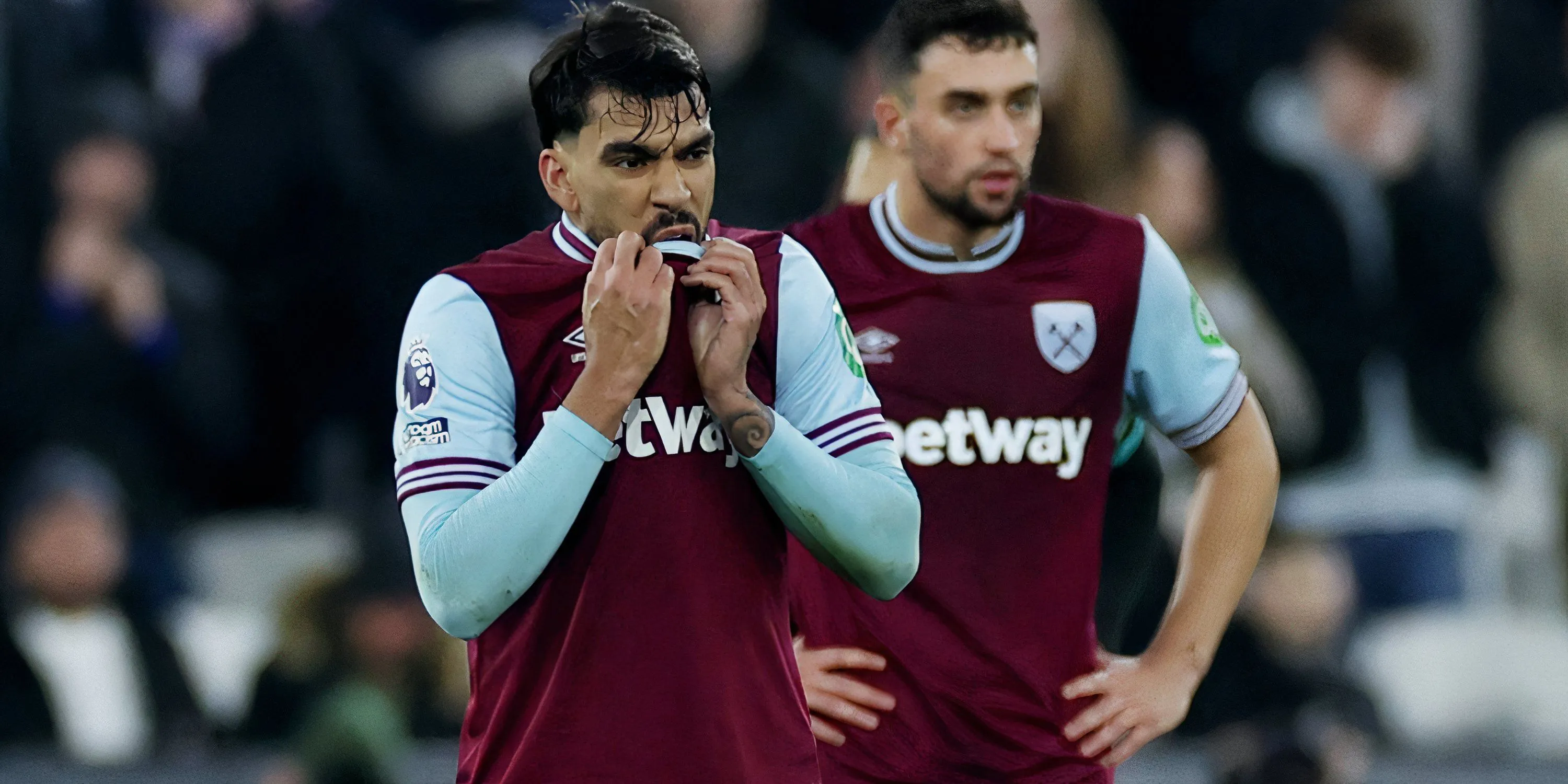 Lucas Paqueta trong màu áo West Ham đối đầu Liverpool tại Premier League, trước khi được xóa án cáo buộc