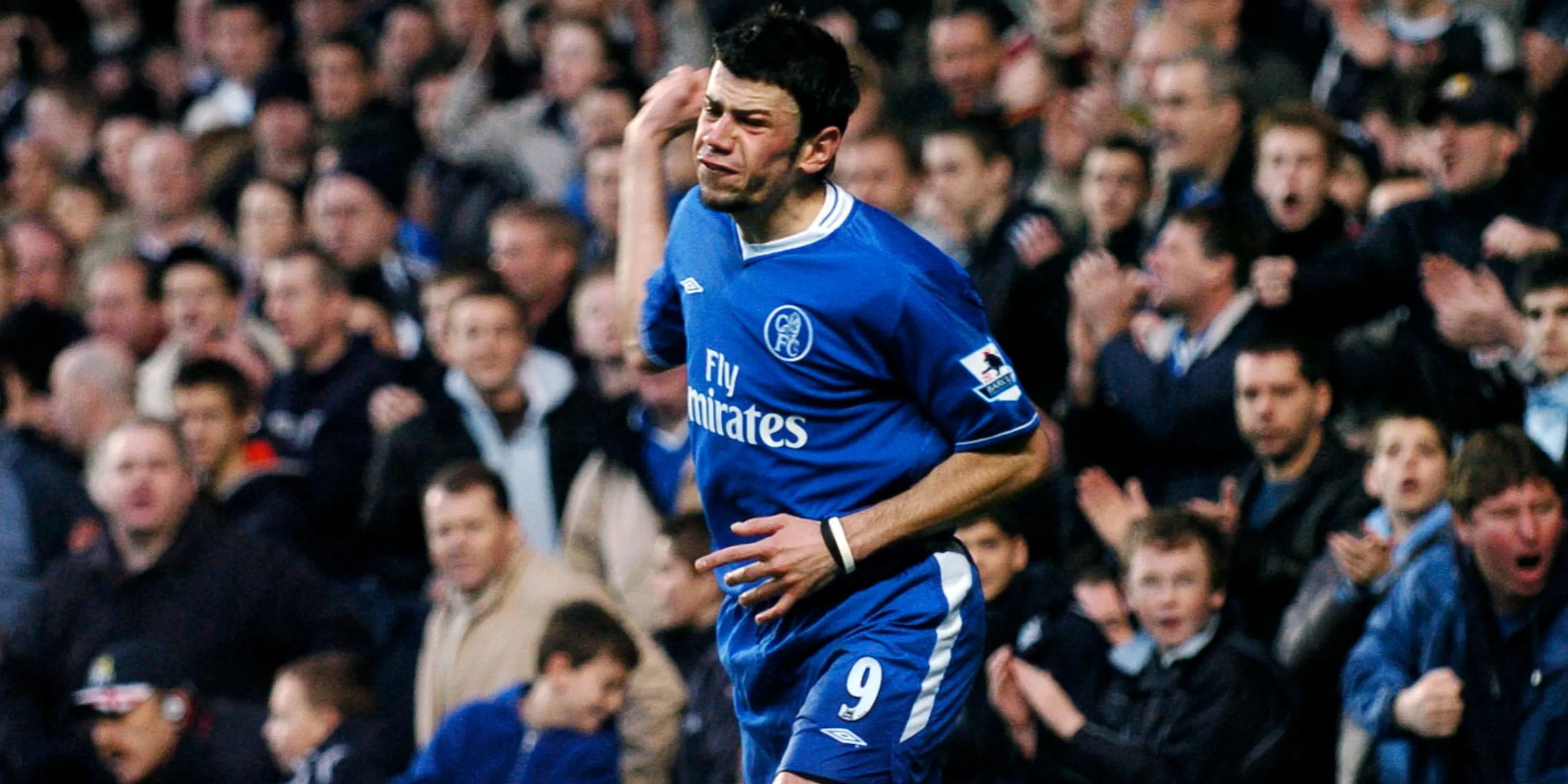 Mateja Kezman trong màu áo Chelsea