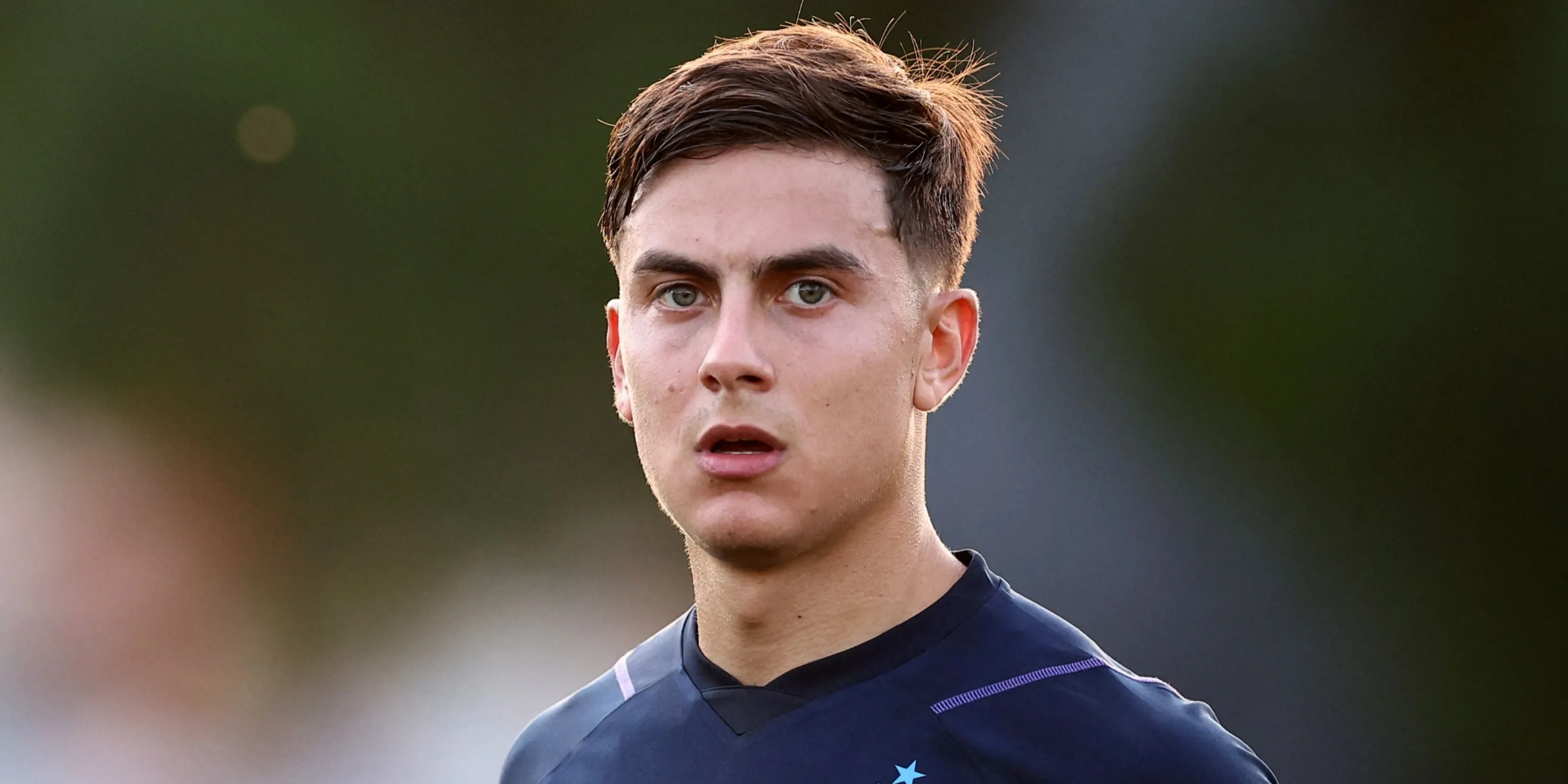 Paulo Dybala ăn mừng với AS Roma