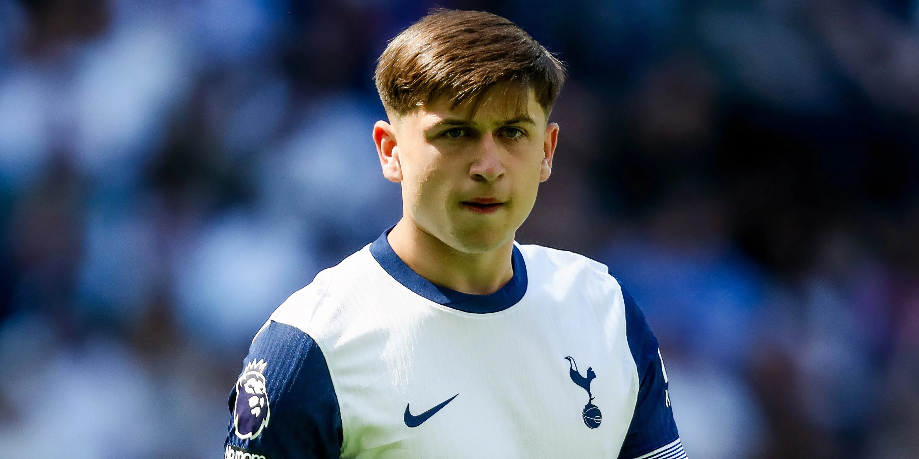 Tài năng trẻ Mikey Moore thi đấu ấn tượng trong màu áo Tottenham Hotspur