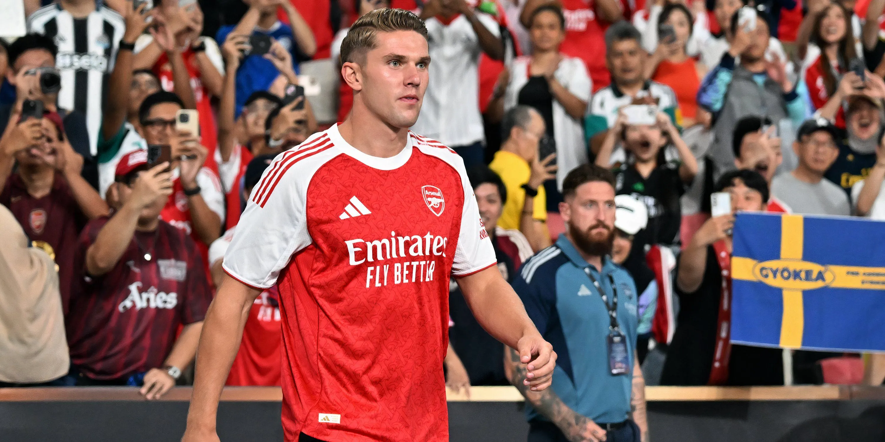 Viktor Gyokeres và Alexander Isak - hai tiền đạo người Thụy Điển được quan tâm trên thị trường chuyển nhượng