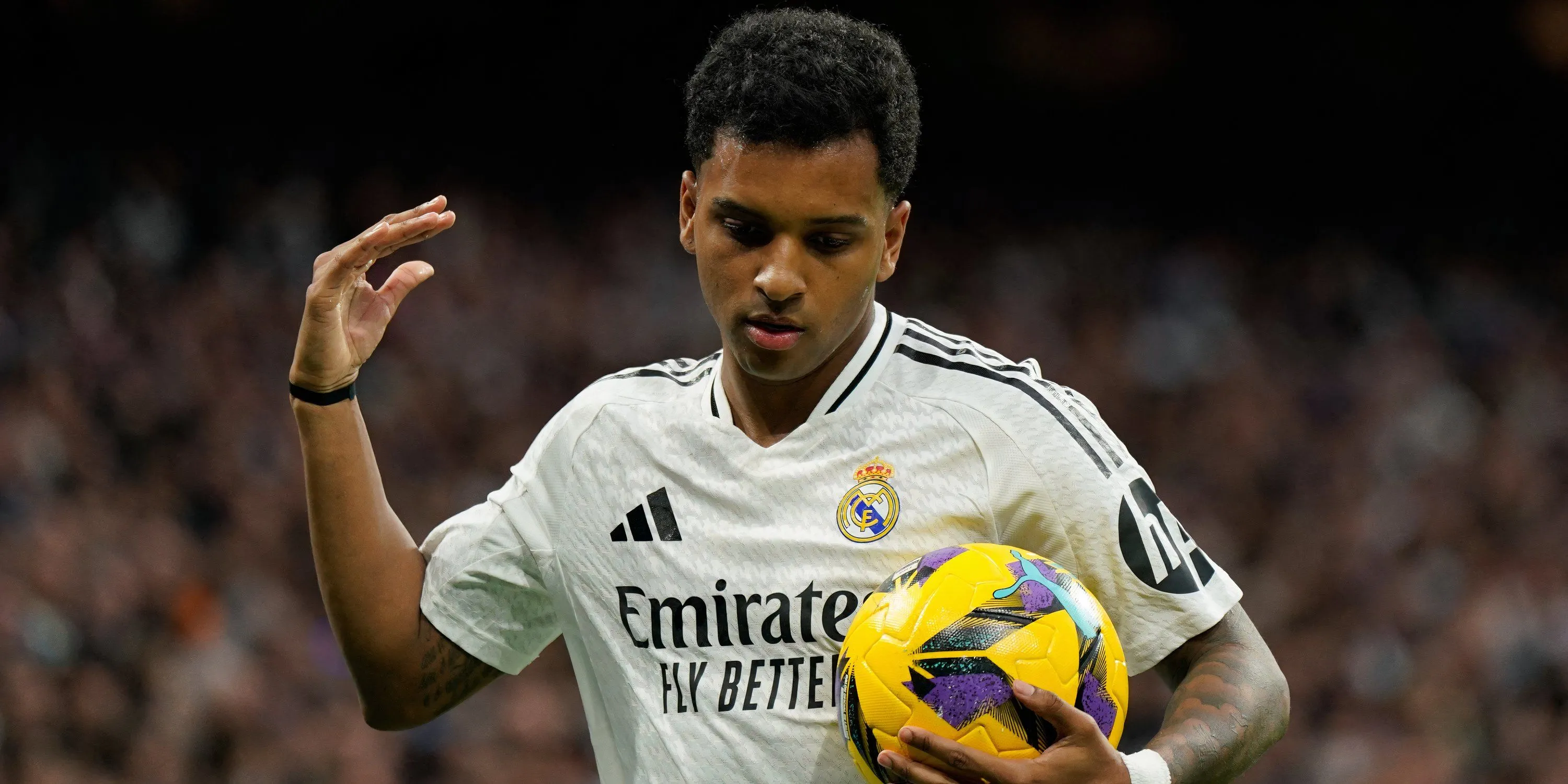 Manchester United: Vì sao MU nên cân nhắc kỹ Benjamin Sesko và chọn Ollie Watkins?