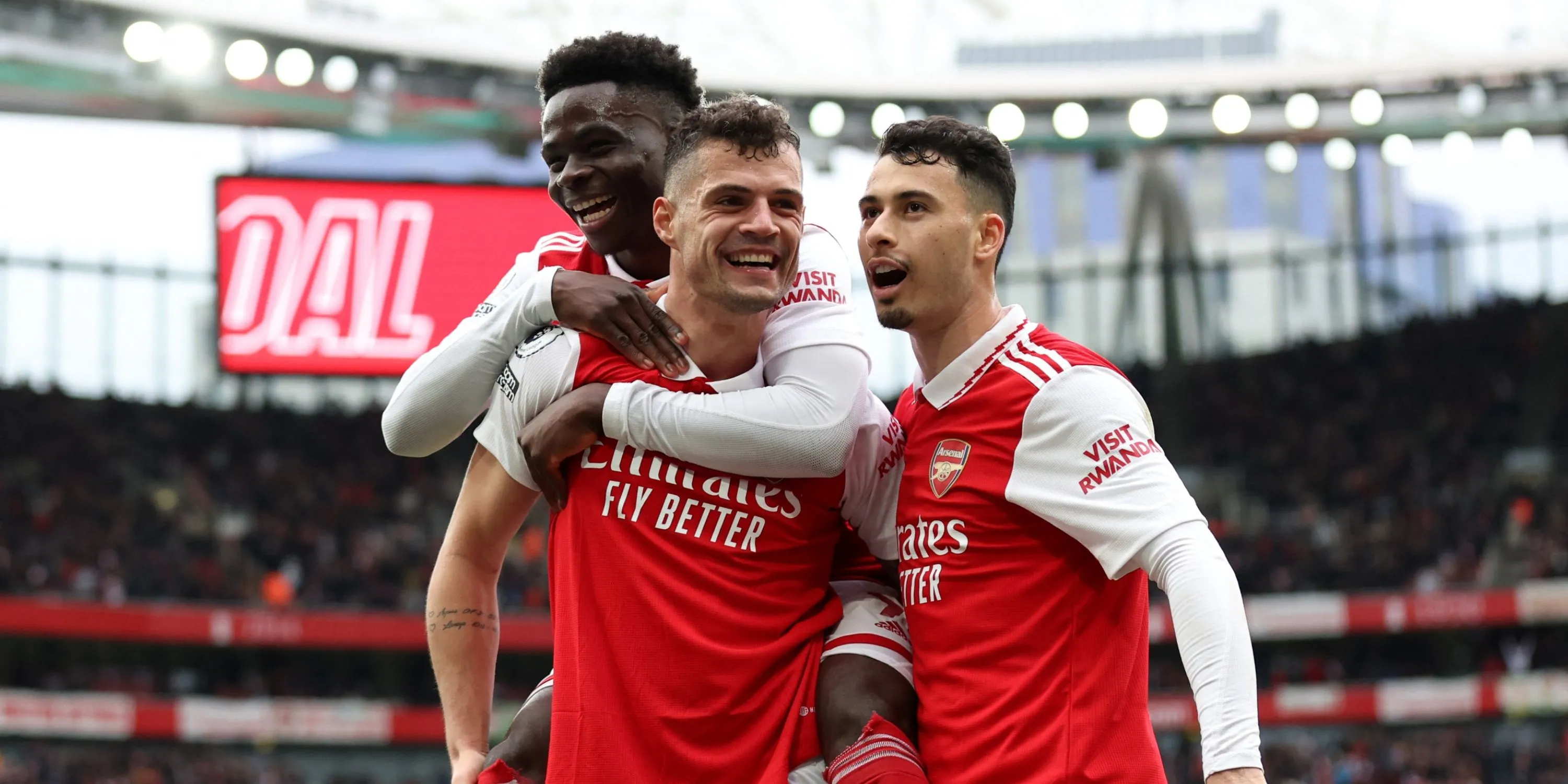 Granit Xhaka trong màu áo Arsenal giai đoạn trước đây
