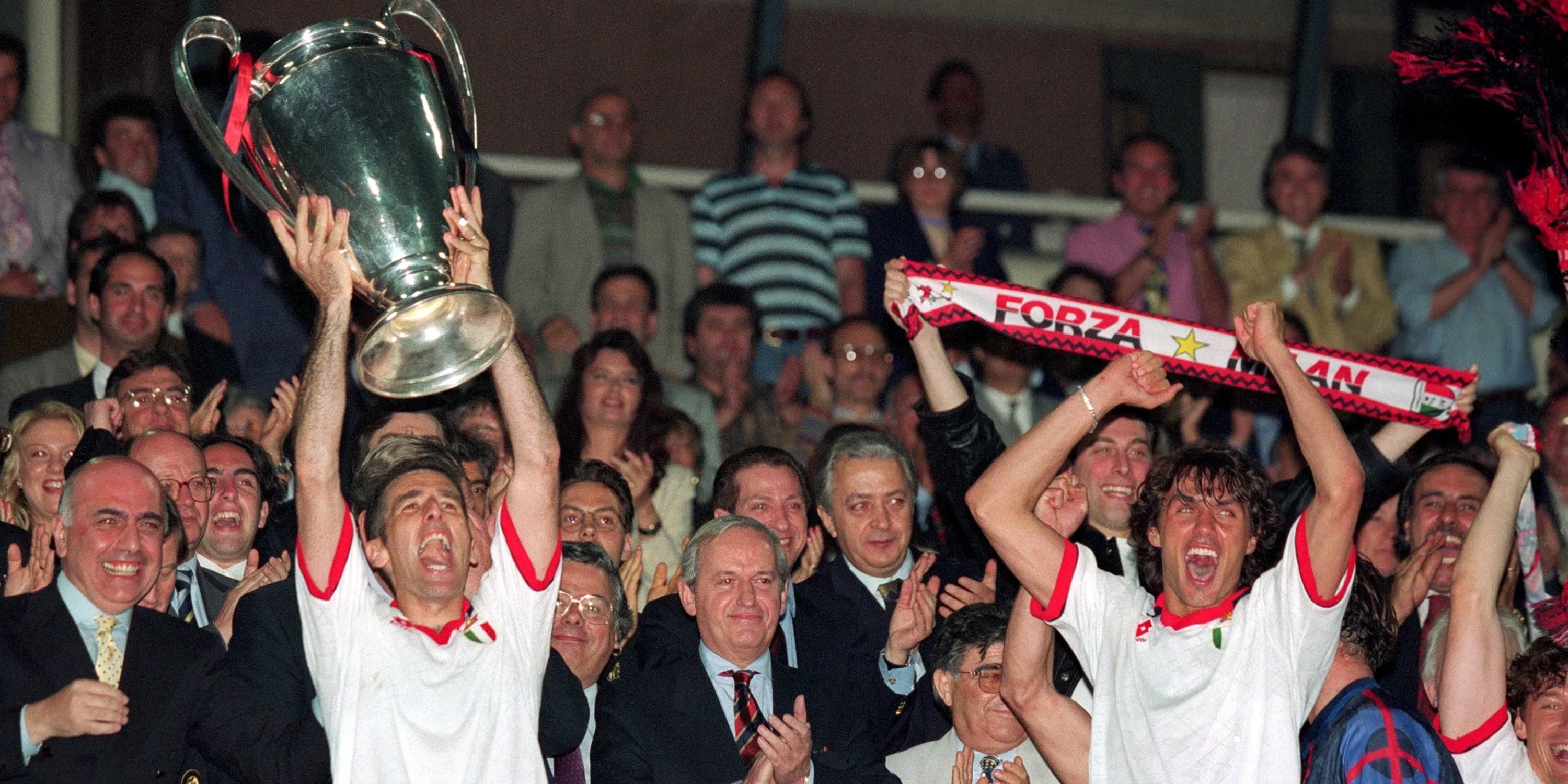 Mauro Tassotti ở AC Milan, hậu vệ phải hiện đại với sự toàn diện trong phòng ngự và tấn công