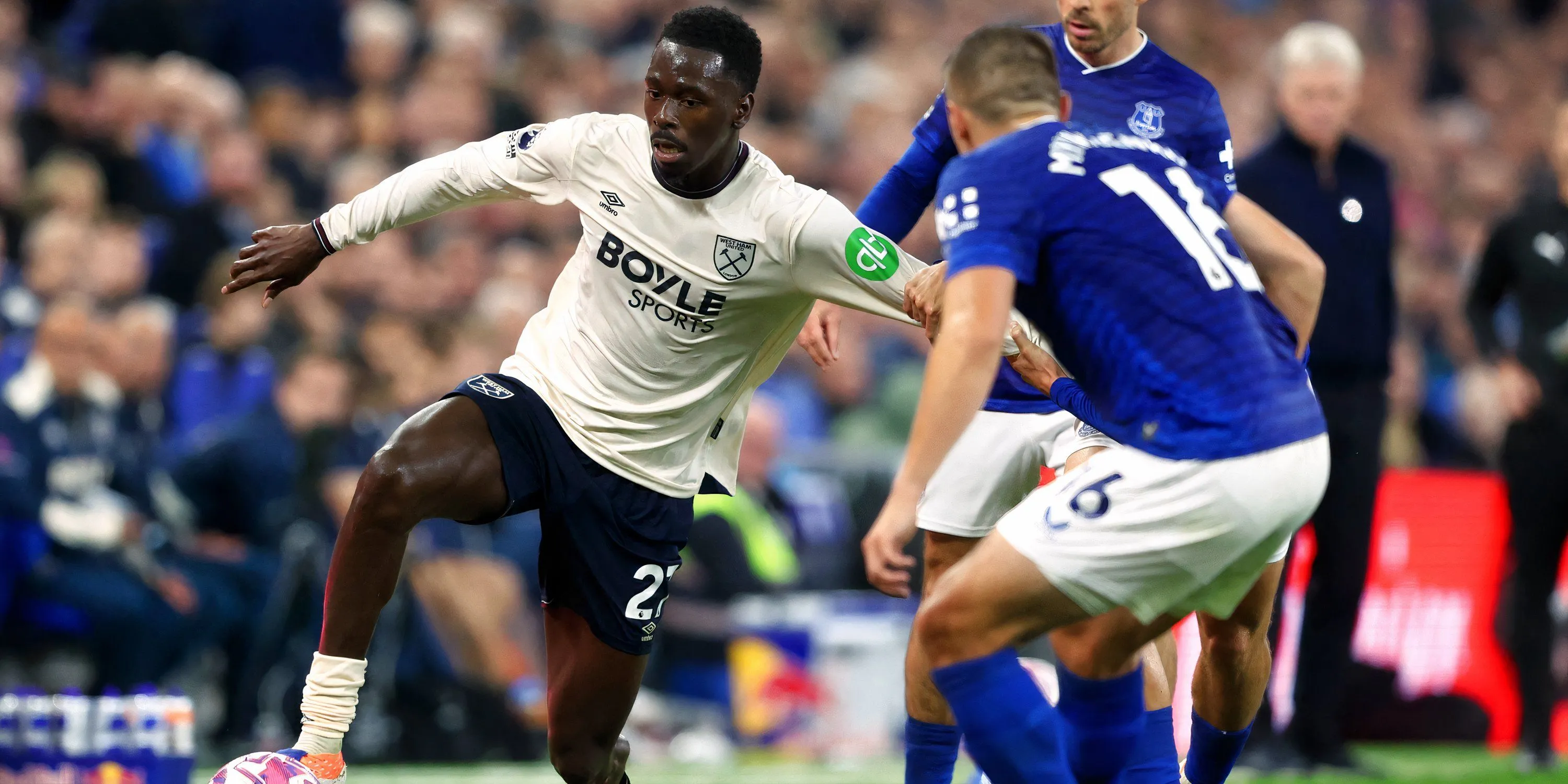 Soungoutou Magassa – tiền vệ trẻ kỹ thuật và cơ động được đánh giá cao